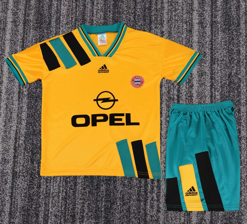 Niño Retro_BAYERN 93-95 KID