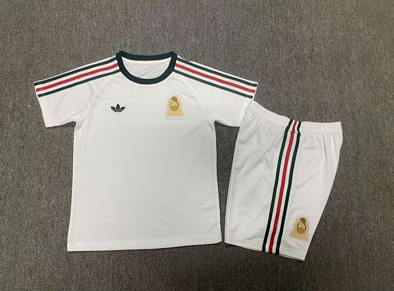 Niño Retro_Mexico 1986 away kid