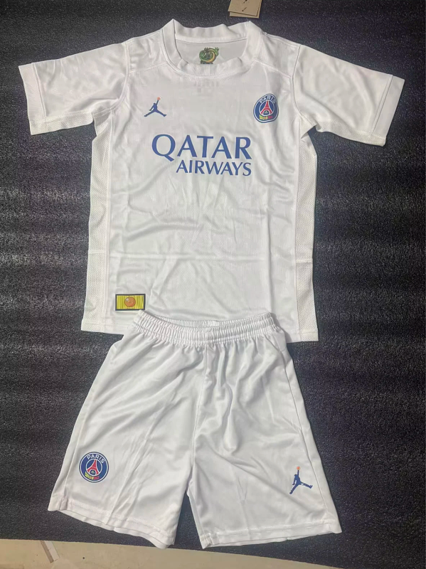 Niño Retro_paris 24-25 dragon ball white kid