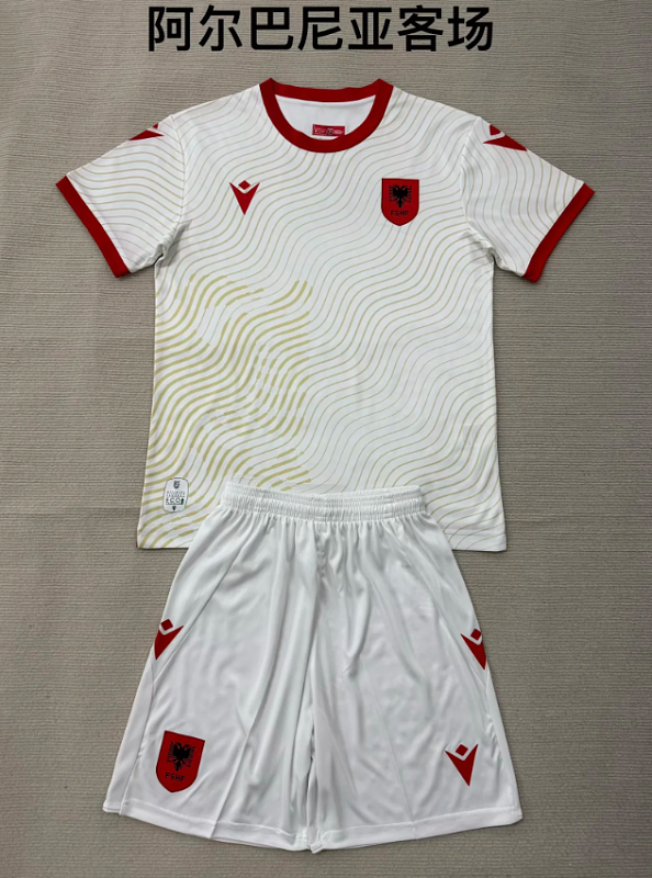 Niño_Albania 26 white away kid
