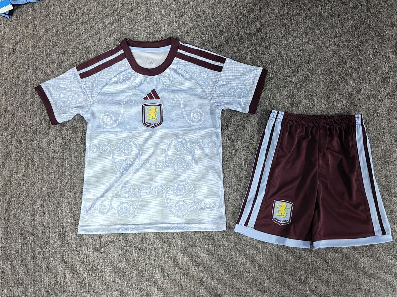 Niño_Aston villa 26-27 away kid