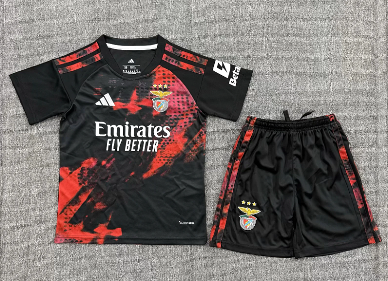 Niño_Ben-fica 26-27 third away kid