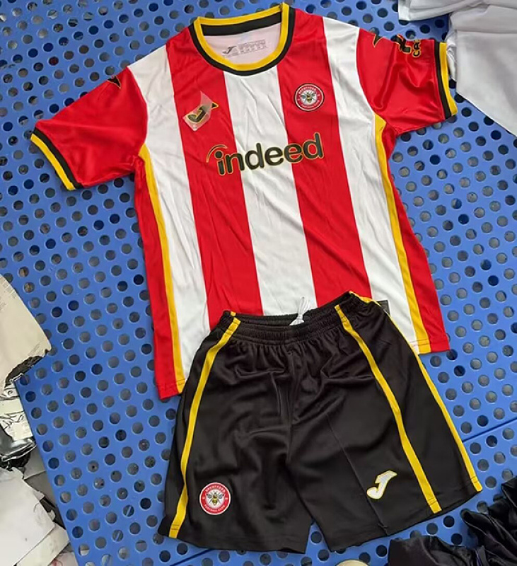 Niño_Brentford home kid 26-27