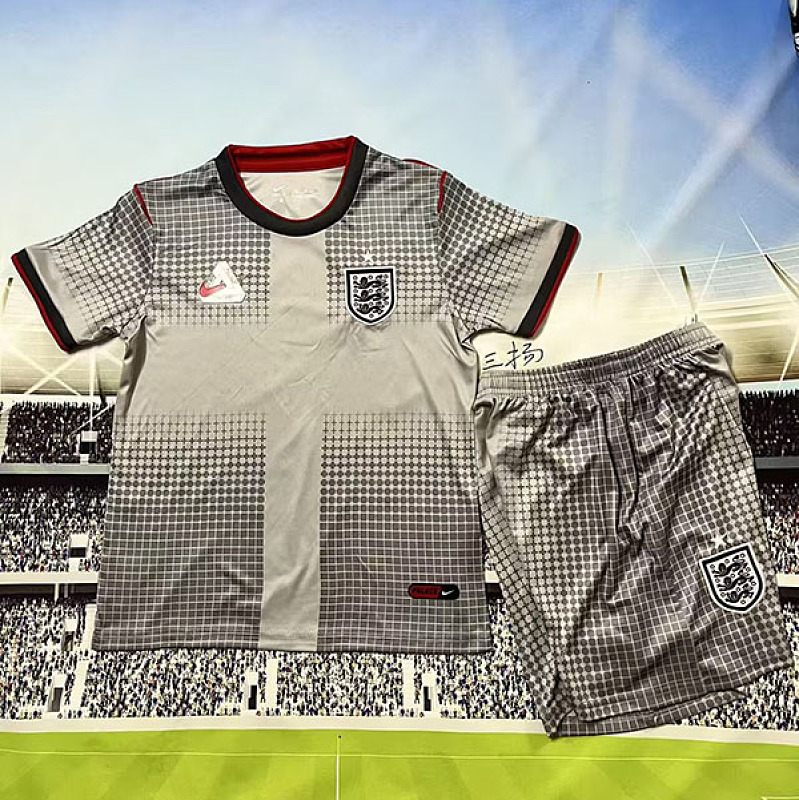 Niño_England training uniform KID 26-27