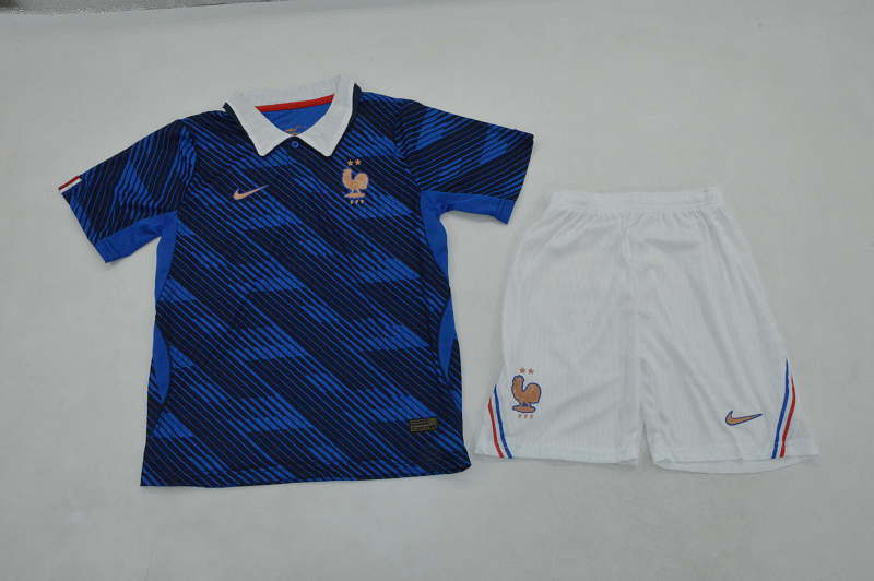 Niño_France 26 home kid kit player