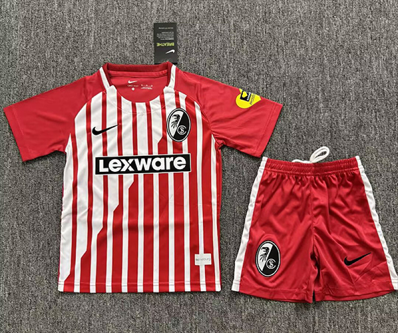Niño_Freiburg home kid 26-27