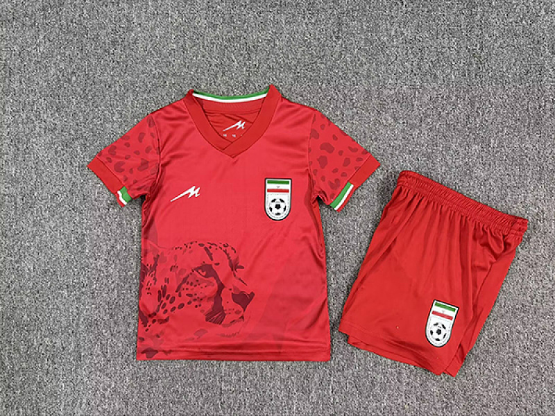 Niño_Iran away kid 26-27