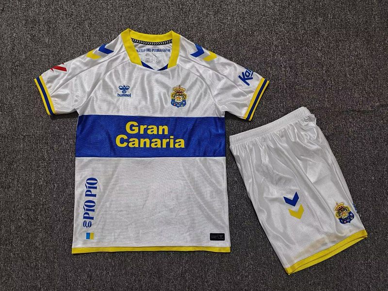 Niño_Las palmas 26-27 white third away kid