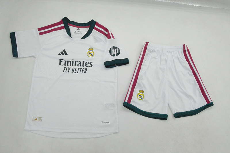 Niño_Madrid 26-27 home kid kit player