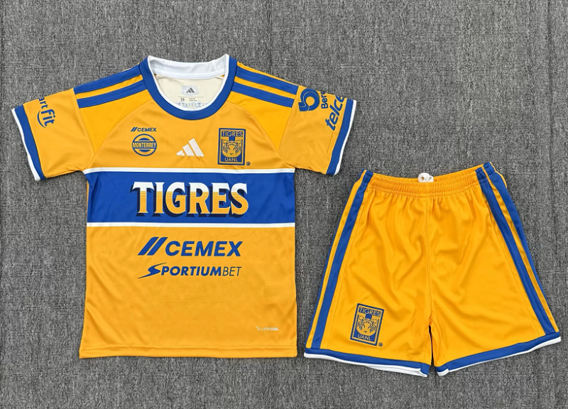 Niño_Mexico tigres 26-27 home kid
