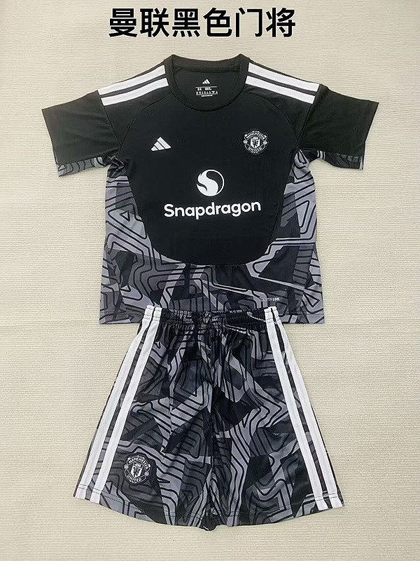 Niño_Mu Black gk kid 26-27
