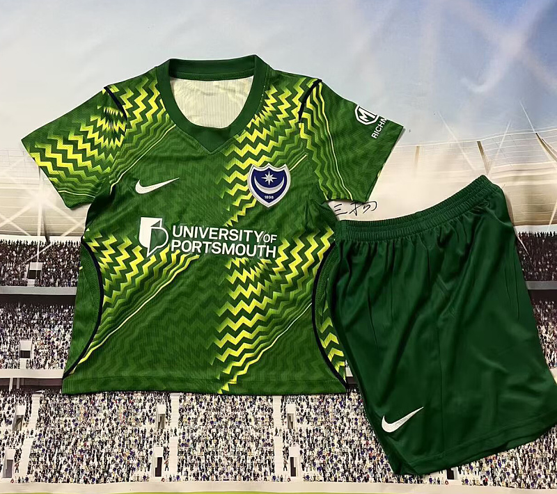 Niño_Portsmouth goalkeeper kid 26-27