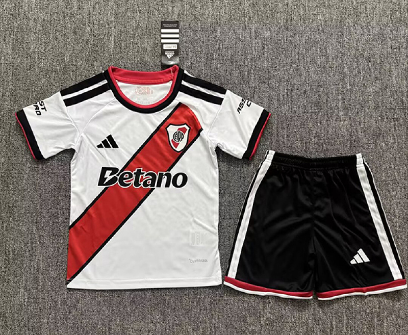 Niño_River Plate home kid 26-27