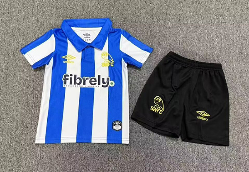 Niño_Sheffield Wednesday home kid 26-27