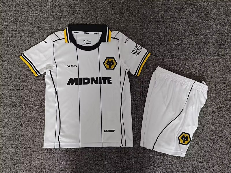 Niño_Wolves 26-27 away kid