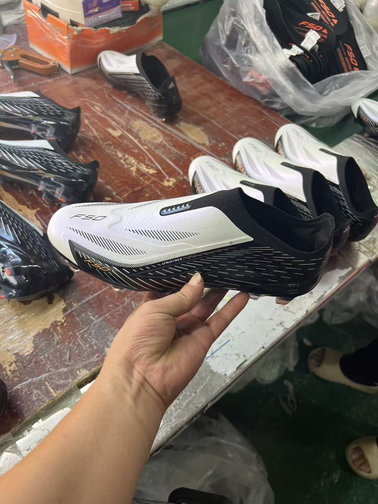 Tacos Adidas_adidas F50 HYPERFAST ELITE Laceless FG SIZE 36-45-100761095