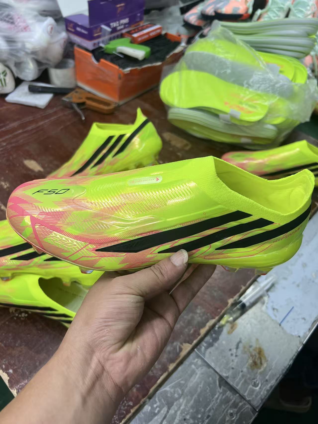 Tacos Adidas_adidas F50 HYPERFAST ELITE Laceless FG SIZE 36-45-94852257